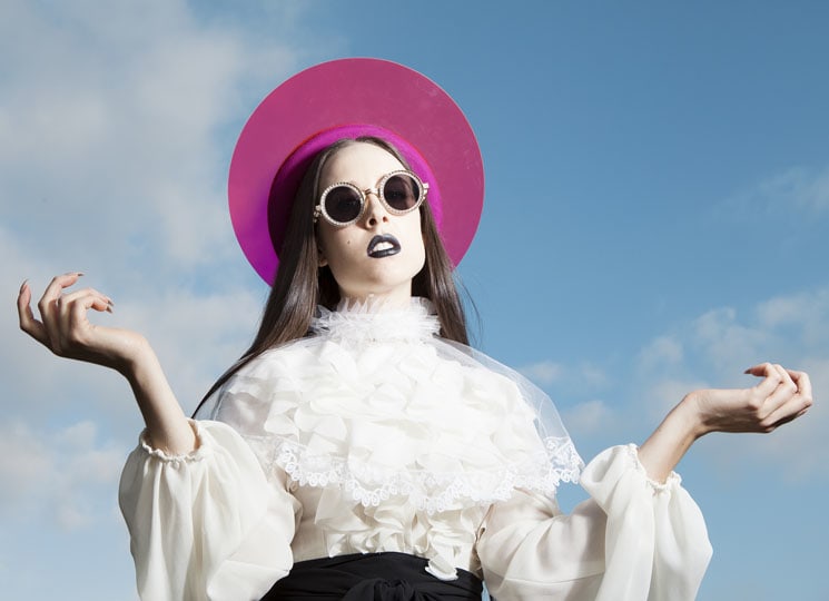 Allie X Announces Album 'Girl With No Face