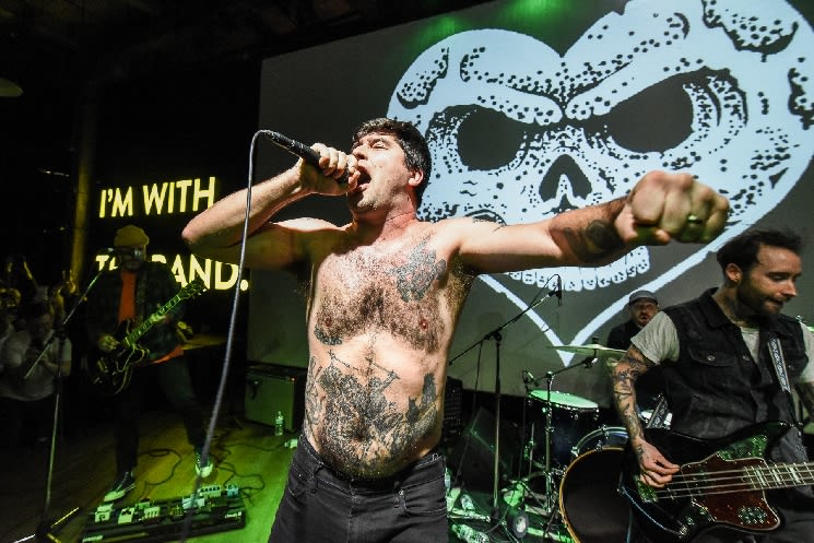 Watch Alexisonfire Play a Surprise Set in Toronto │ Exclaim!