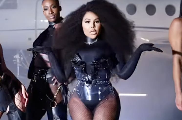 Lil Kim Yeets Her Thong at Audience Exclaim