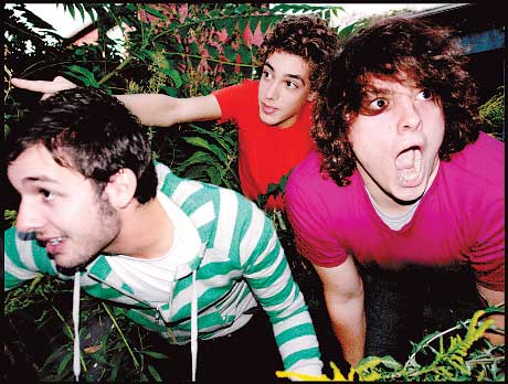Born Ruffians Play Elsewhere │ Exclaim!