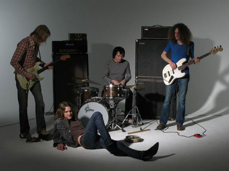 Dungen / Woods  Exclaim!