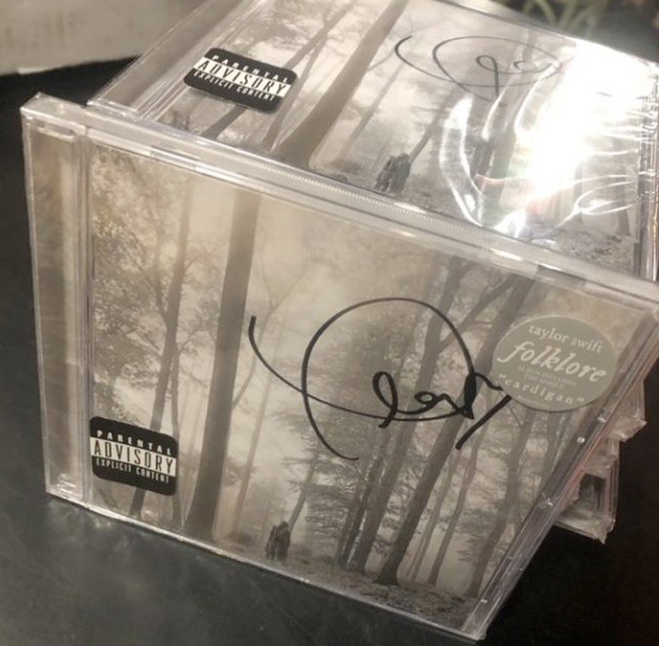 Taylor Swift Sent Out Signed Copies of 'folklore' to Indie Record Stores