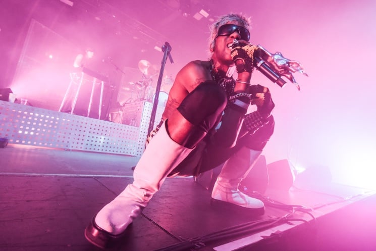 Yves Tumor Calls Swedish House Mafia Fans the "Corniest People I've Ever Seen in My Fucking Life" After Getting Booed │ Exclaim!