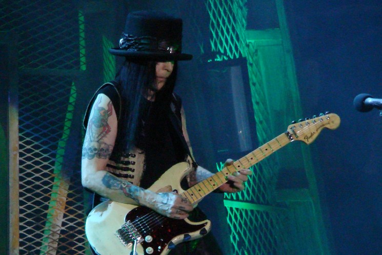 Motley Crue Guitarist Mick Mars to Retire From Touring