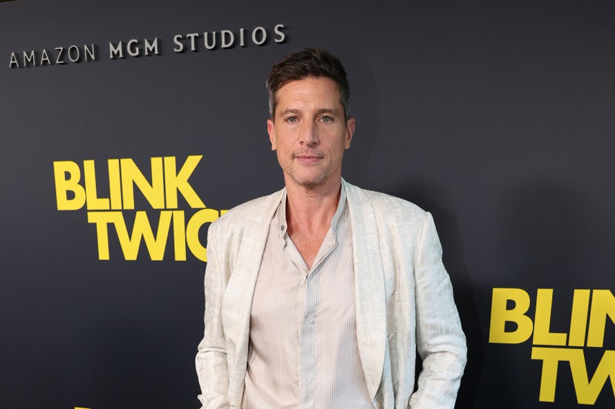 blink-twice-simon-rex.jpg