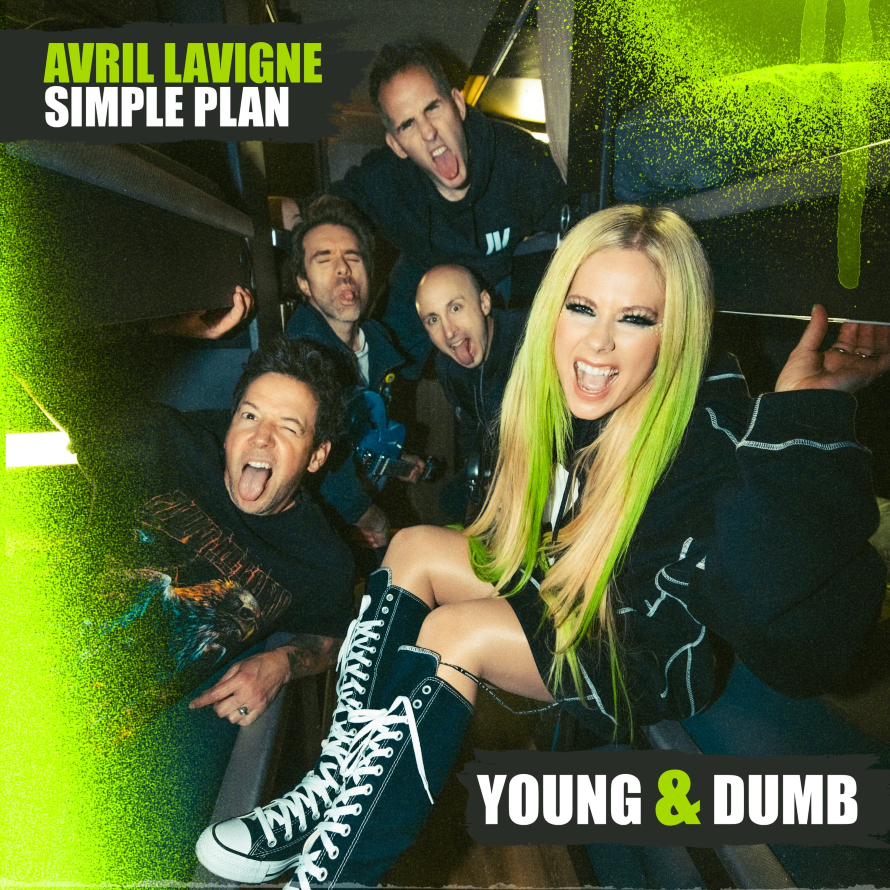 Avril Lavigne과 간단한 계획은 “Young & Dumb”에 대한 힘을 연합시켰다!