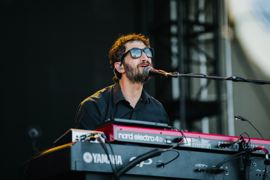20250712_sam_roberts_band_rockin_thunder_em_medland-marchen_5.png