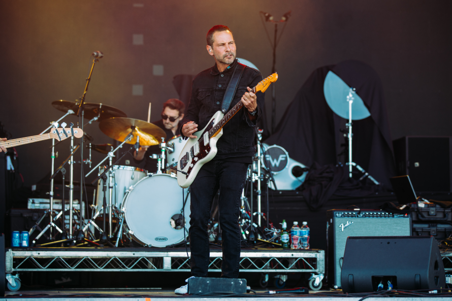 20250712_sam_roberts_band_rockin_thunder_em_medland-marchen_6.png