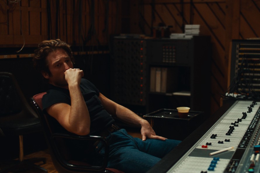 ব্রুস স্প্রিংস্টিন মুভিটি তার মশলার স্বাদ সম্পর্কে সম্পূর্ণ ভুল │ দুঃখিত! ব্রুস স্প্রিংস্টিন মুভিটি তার মশলার স্বাদ সম্পর্কে সম্পূর্ণ ভুল │ দুঃখিত!