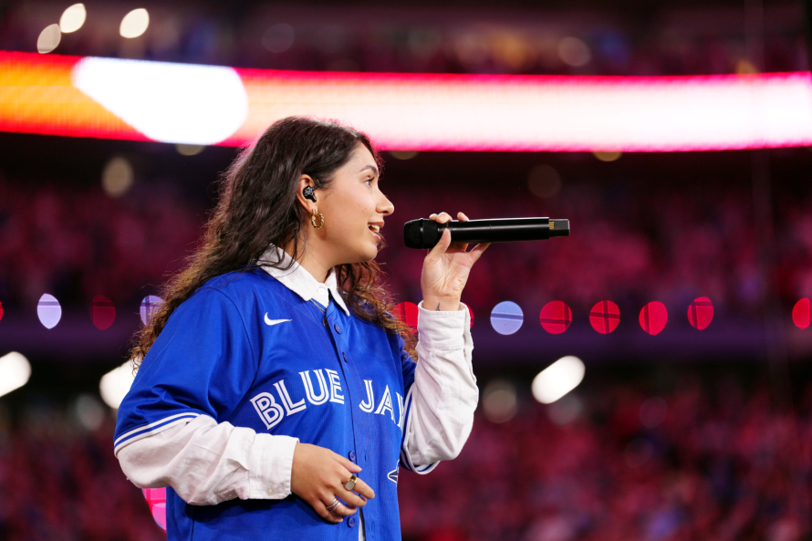 「O Canada」を変えると実際に何か意味が生まれる │ 叫べ！